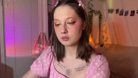 Jennifer Jenny Darling   online show from July 2026 07:05:01 PM