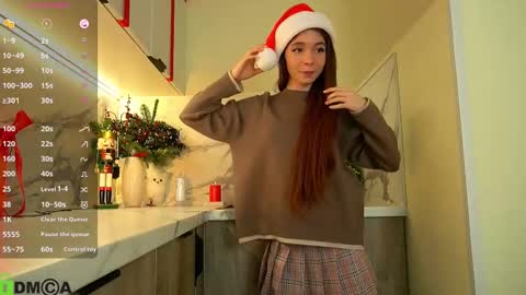 Snapshot of jenny_lylu chatting on December 2024 08:53:01 PM Ori online show from December 2024 08:53:01 PM