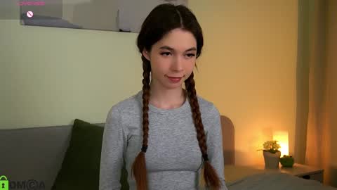 Snapshot of jenny_lylu chatting on January 2025 01:21:02 AM Ori online show from January 2025 01:21:02 AM