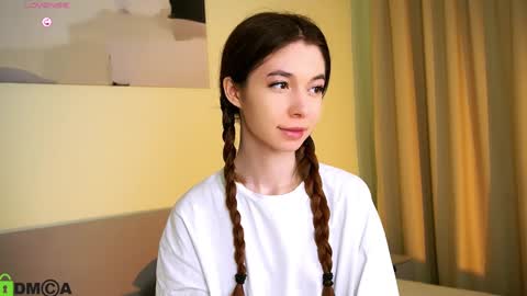 Snapshot of jenny_lylu chatting on January 2025 07:47:02 PM Ori online show from January 2025 07:47:02 PM