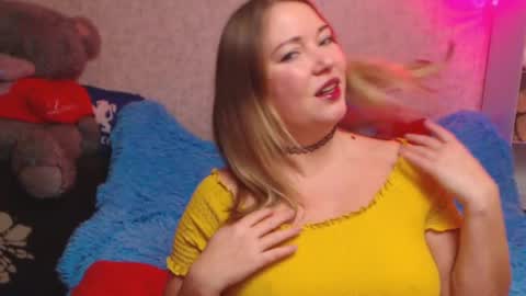 Snapshot of jenny_oliviawow chatting on November 2025 12:42:02 PM All the most interesting in private. my room for my smile online show from November 2025 12:42:02 PM