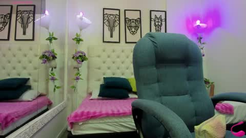 Snapshot of jenny_stark chatting on April 2026 11:23:01 AM jenny_stark online show from April 2026 11:23:01 AM