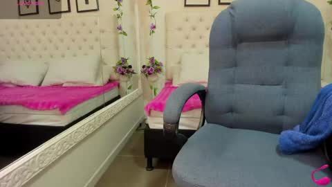 Snapshot of jenny_stark chatting on May 2026 11:05:02 AM jenny_stark online show from May 2026 11:05:02 AM