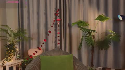 jennyfer_me online show from February 2026 12:27:01 PM