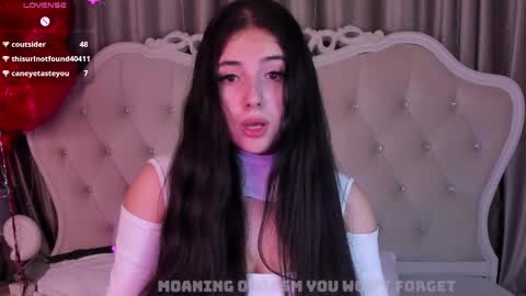 Snapshot of jennyferguson chatting on February 2025 01:03:02 AM Jenny Ferguson online show from February 2025 01:03:02 AM