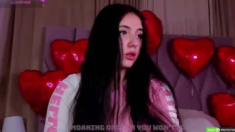 Snapshot of jennyferguson chatting on February 2025 07:10:02 PM Jenny Ferguson online show from February 2025 07:10:02 PM