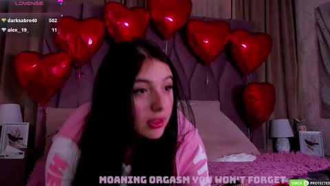 Snapshot of jennyferguson chatting on February 2025 06:04:01 AM Jenny Ferguson online show from February 2025 06:04:01 AM