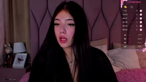 Snapshot of jennyferguson chatting on March 2025 07:22:01 PM Jenny Ferguson online show from March 2025 07:22:01 PM