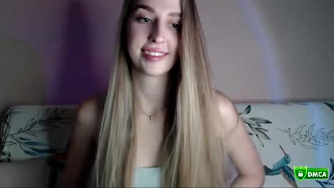 Snapshot of jennyjansen chatting on December 2025 12:23:02 PM The Flower Power Models online show from December 2025 12:23:02 PM