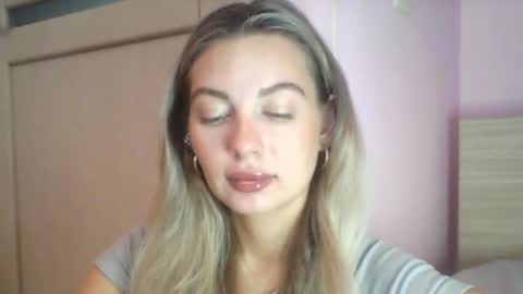 Snapshot of jennyjansen chatting on July 2026 12:01:01 PM The Flower Power Models online show from July 2026 12:01:01 PM