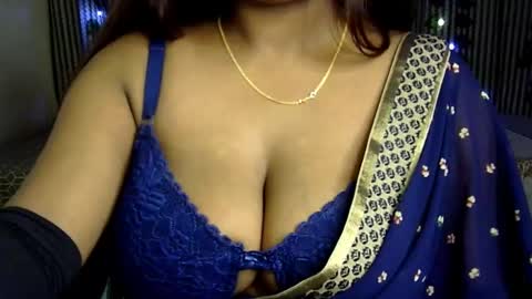 Snapshot of jennysinghaniya chatting on December 2024 01:33:01 PM jenny online show from December 2024 01:33:01 PM