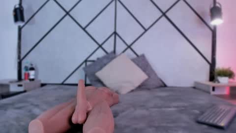 Jenny online show from November 2025 07:24:01 PM