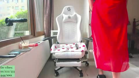 infamous blondiechloe.             Jennyjennywildd online show from April 2026 06:31:01 AM