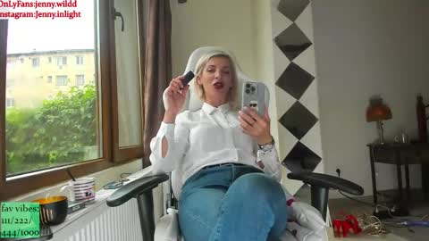 infamous blondiechloe.             Jennyjennywildd online show from May 2026 05:46:02 AM