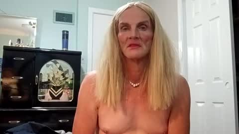 jennywomacks online show from July 2026 12:17:01 AM