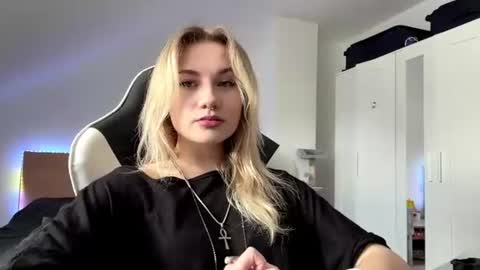 Sonya online show from July 2026 10:24:01 AM