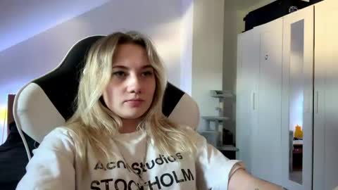 Sonya online show from July 2026 04:39:33 PM