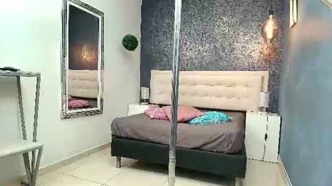   online show from June 2026 03:38:01 AM