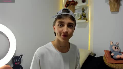 Snapshot of jeremy_salvatore_ chatting on November 2025 02:12:01 AM jero independent model online show from November 2025 02:12:01 AM