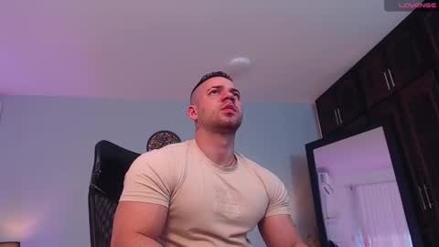 Snapshot of jeremylowe chatting on January 2025 01:06:02 PM Jeremy Lowe online show from January 2025 01:06:02 PM