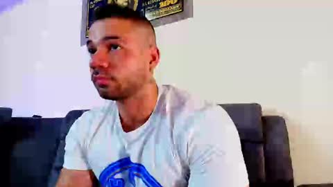 Snapshot of jeremylowe chatting on October 2025 07:03:01 PM Jeremy Lowe online show from October 2025 07:03:01 PM