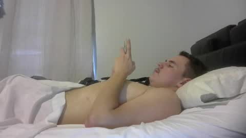 jerkjon1692 online show from April 2026 07:05:02 PM