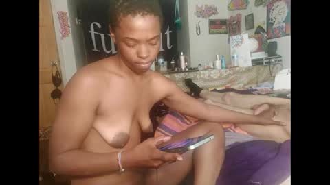 SkynStarlight online show from May 2026 04:24:02 PM