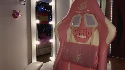 jerrienyhan online show from January 2026 03:03:01 PM