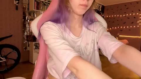 jerrienyhan online show from February 2026 01:27:02 PM