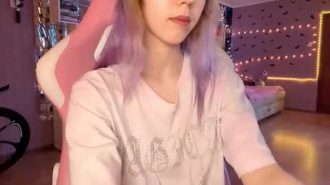 jerrienyhan online show from February 2026 02:05:01 PM