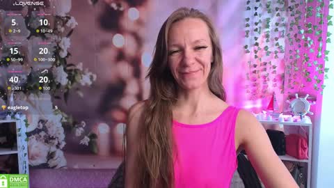 Snapshot of jesica_moon_peachyy chatting on April 2026 04:28:01 AM jesica_moon_peachyy online show from April 2026 04:28:01 AM