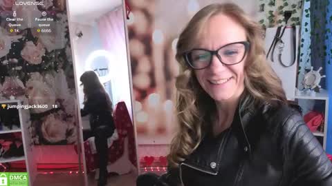 Snapshot of jesica_moon_peachyy chatting on May 2026 04:09:02 AM jesica_moon_peachyy online show from May 2026 04:09:02 AM