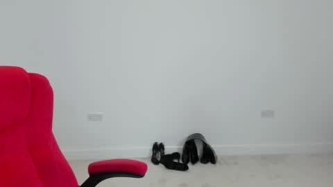 Snapshot of jesicacoper chatting on January 2025 02:14:01 AM MistressJesicaCoper online show from January 2025 02:14:01 AM