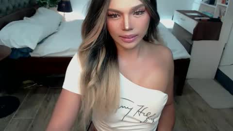 jesie_hot69 online show from November 2025 06:52:02 PM