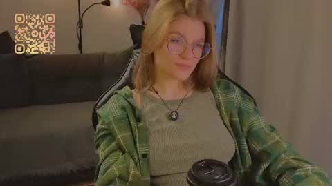  JessieVibes online show from July 2026 01:39:02 PM