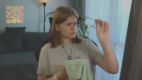  JessieVibes online show from July 2026 01:37:02 PM