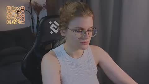  JessieVibes online show from July 2026 01:53:01 PM
