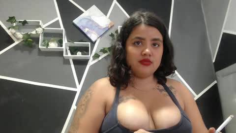 Snapshot of jess_beauty chatting on January 2025 03:32:02 AM jess beauty online show from January 2025 03:32:02 AM