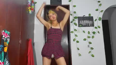 Snapshot of jess_sweett chatting on July 2026 10:51:02 PM Jessica online show from July 2026 10:51:02 PM