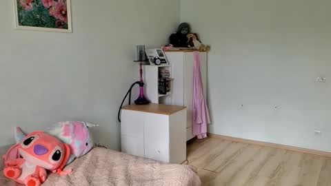 Snapshot of jessa_vibe chatting on October 2025 08:17:01 AM Jessica but u can call me Jessa online show from October 2025 08:17:01 AM