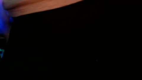 Snapshot of jesse_cash chatting on April 2026 02:01:01 AM cummin0Nyou online show from April 2026 02:01:01 AM