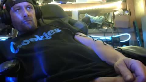 Snapshot of jesse_cash chatting on April 2026 01:44:01 AM cummin0Nyou online show from April 2026 01:44:01 AM