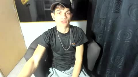 jesshot_bigcock online show from June 2026 07:28:01 AM