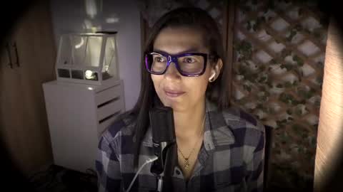 Jessica Gomez online show from May 2026 04:21:02 AM