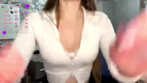 Snapshot of jessica1west chatting on February 2026 05:52:01 PM Jessica hot online show from February 2026 05:52:01 PM