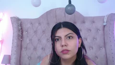 Jessica  online show from November 2025 05:34:01 PM