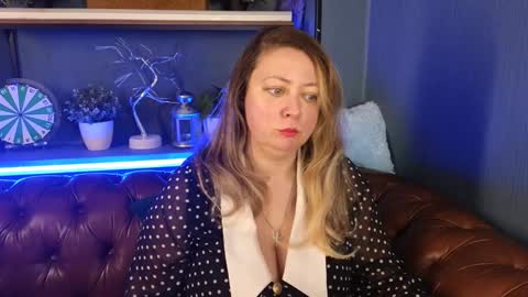 Snapshot of jessica_foxie chatting on January 2025 12:38:02 PM Jessica online show from January 2025 12:38:02 PM