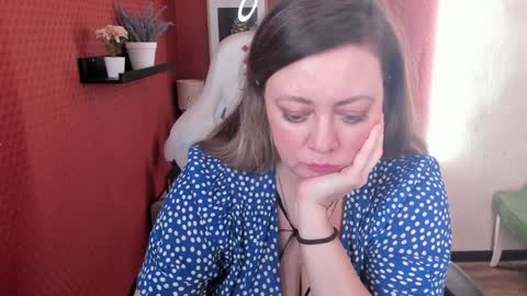 Snapshot of jessica_foxie chatting on January 2025 05:56:01 PM Jessica online show from January 2025 05:56:01 PM