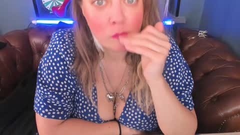 Snapshot of jessica_foxie chatting on January 2025 04:30:01 PM Jessica online show from January 2025 04:30:01 PM