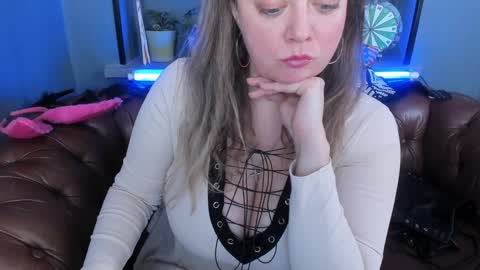 Snapshot of jessica_foxie chatting on January 2025 04:13:02 PM Jessica online show from January 2025 04:13:02 PM